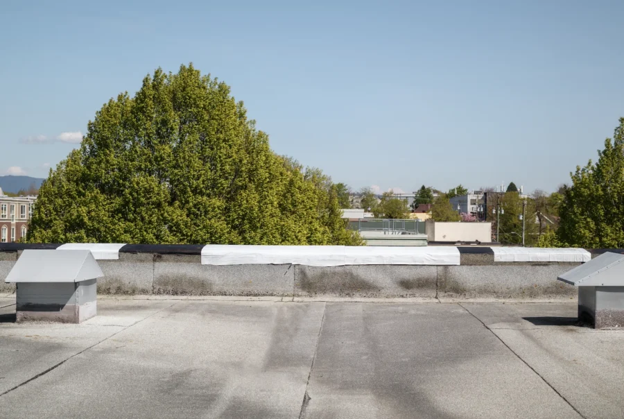 Improper restoration of parapet wall